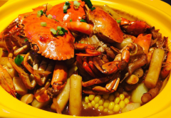  多家食品店鋪出現(xiàn)問題，食品安全如何保障？